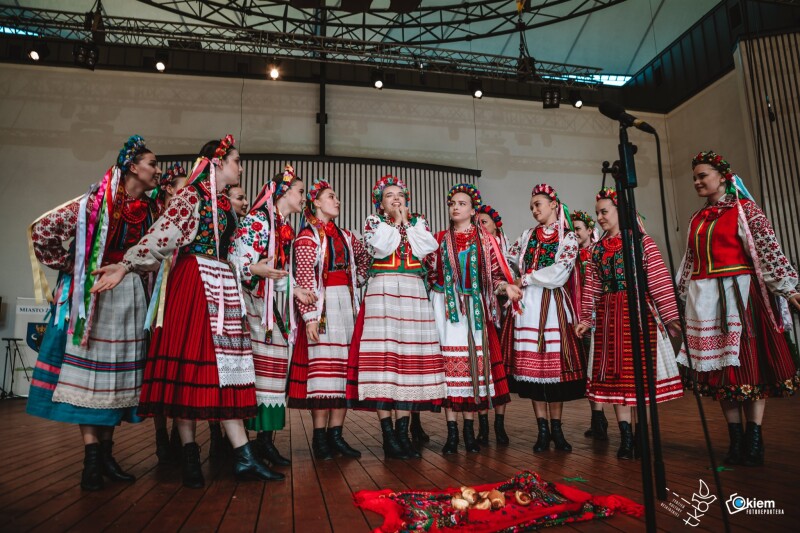 Луцькі танцюристи представляли Україну на 59-му фестивалі фольклору «Тиждень культури Бескидської» у Польщі