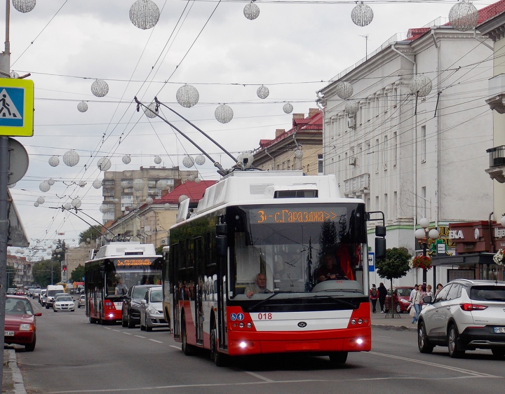 У Луцьку у суботу побільшає тролейбусів на маршруті № 3