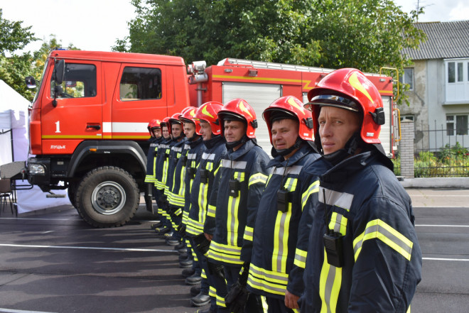 Волинських рятувальників привітали з професійним святом