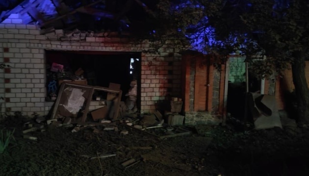 У Харківському районі внаслідок ракетного удару загинула жінка
