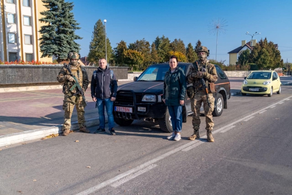 Волонтер з Литви доставив у Нововолинськ автомобіль для військових