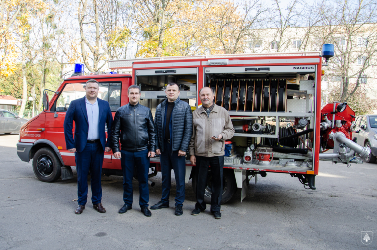 Автопарк комунальних підприємств Нововолинська поповнили автомобілями з Німеччини