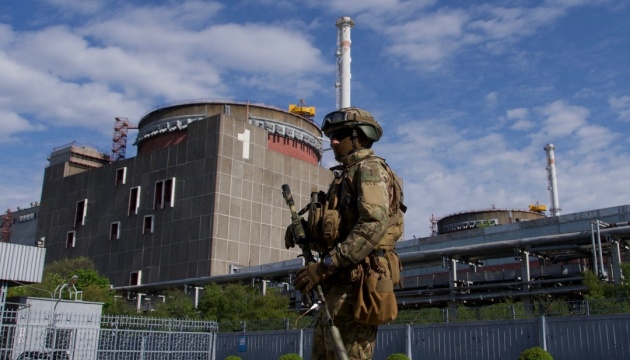 росіяни будують невідому споруду біля сховища ядерного палива ЗАЕС