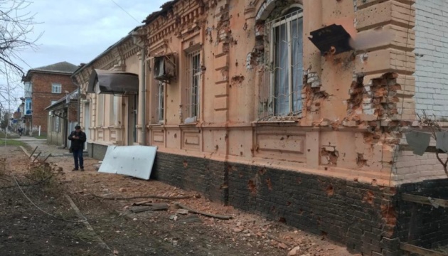 росіяни за добу обстріляли вісім областей, на Херсонщині точаться бої