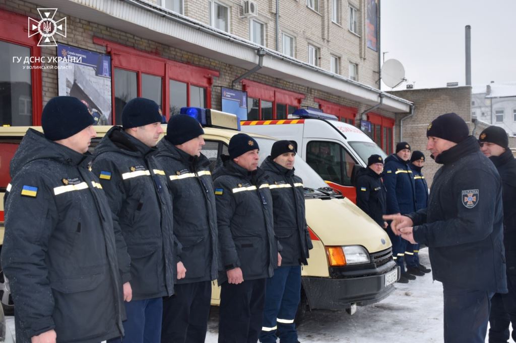 Волинські рятувальники вирушили на Донеччину й Харківщину для виконання завдань за призначенням