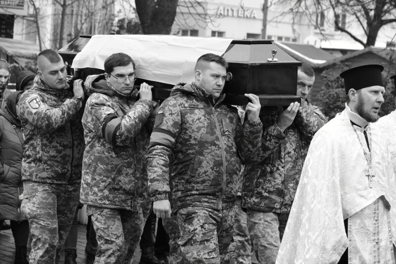 Лучани попрощалися із загиблим Героєм Сергієм Фокіним