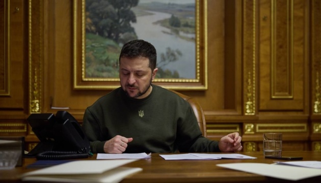 Зеленський подав у Раду законопроекти щодо продовження воєнного стану та мобілізації