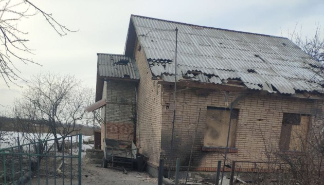 росіяни за добу обстріляли шість громад Донеччини, пошкоджені житлові будинки