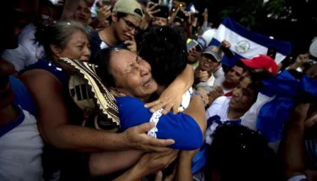 У Нікарагуа звільнили 222 політв’язнів і відправили до США