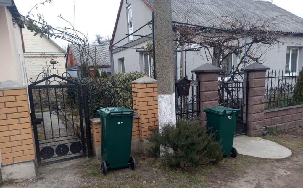 Луцька міськрада закупить сміттєві контейнери для власників житлових будинків садибної забудови