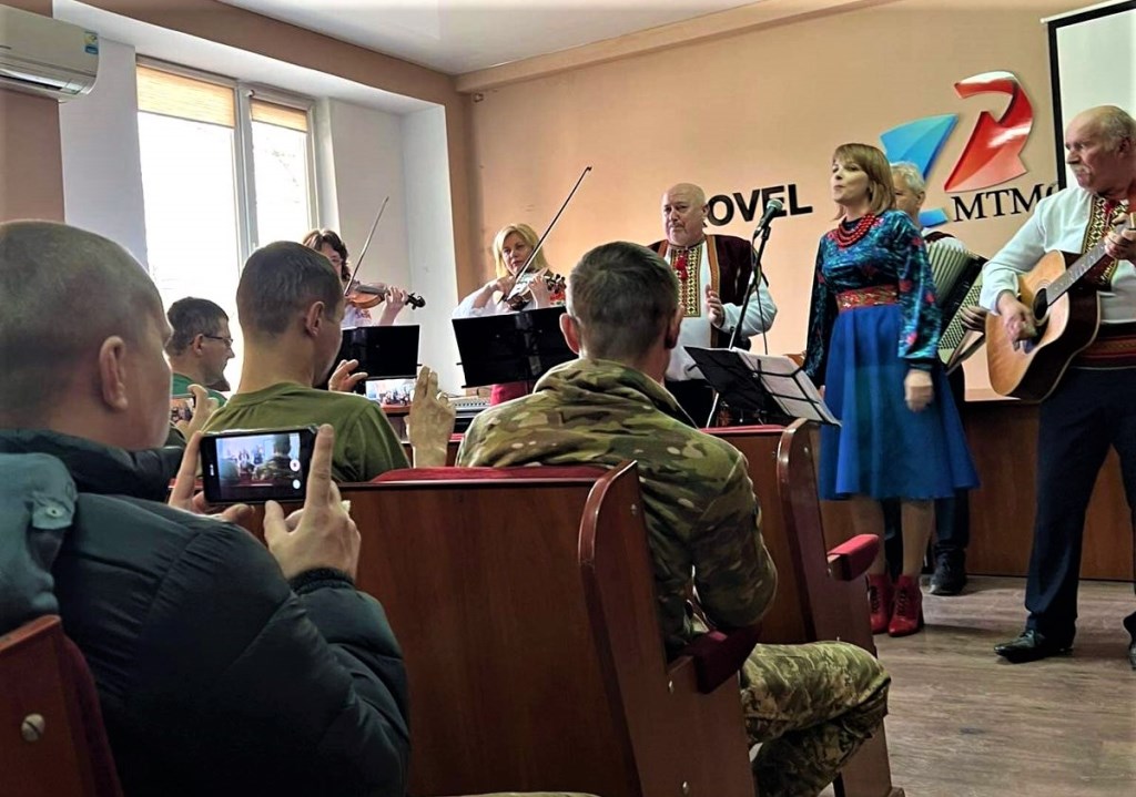 У Ковелі ансамбль «Награш» виступив для поранених військовослужбовців