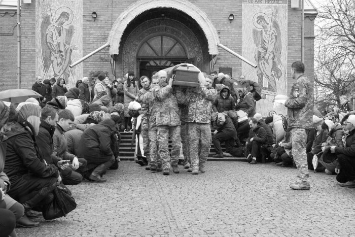 Луцька громада поховала загиблого військового Дениса Костюка