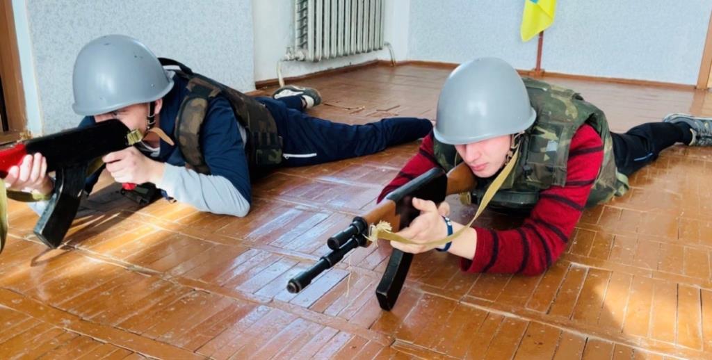 Підготовлений – значить озброєний: у Нововолинську школярів навчають «Захисту України»
