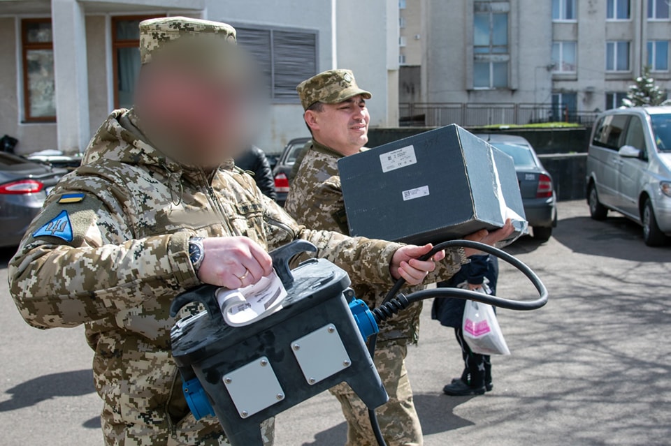 Волинським військовим передали електромодулі