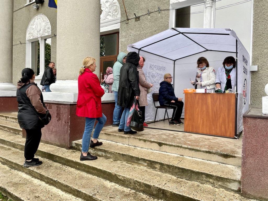 Понад сотню мешканців Нововолинської громади обстежили під час «Ярмарку здоров’я»