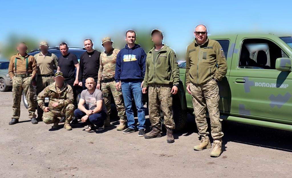 Бійцям 100 бригади тероборони передали допомогу із Володимира