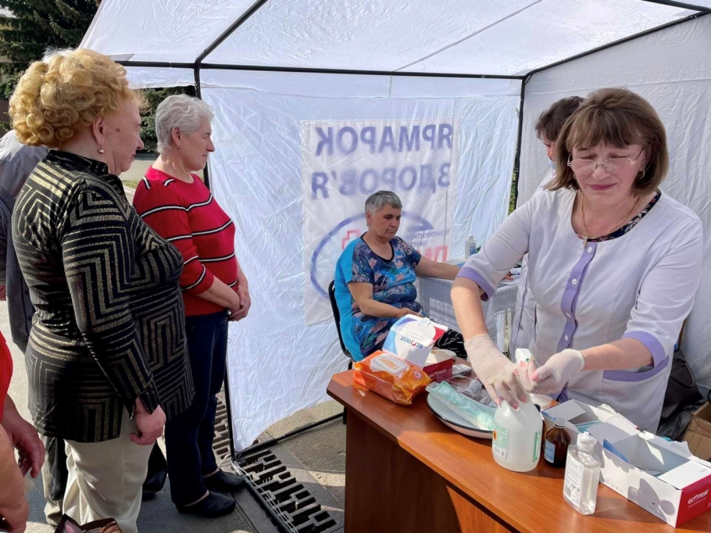 На «Ярмарку здоровʼя» у Нововолинську оглянули понад 500 осіб