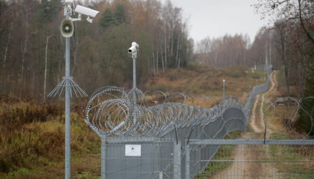 Польща завершує монтаж електробар’єру на кордоні з білоруссю
