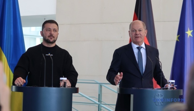 Шольц оголосив про виділення Україні нового пакета військової допомоги