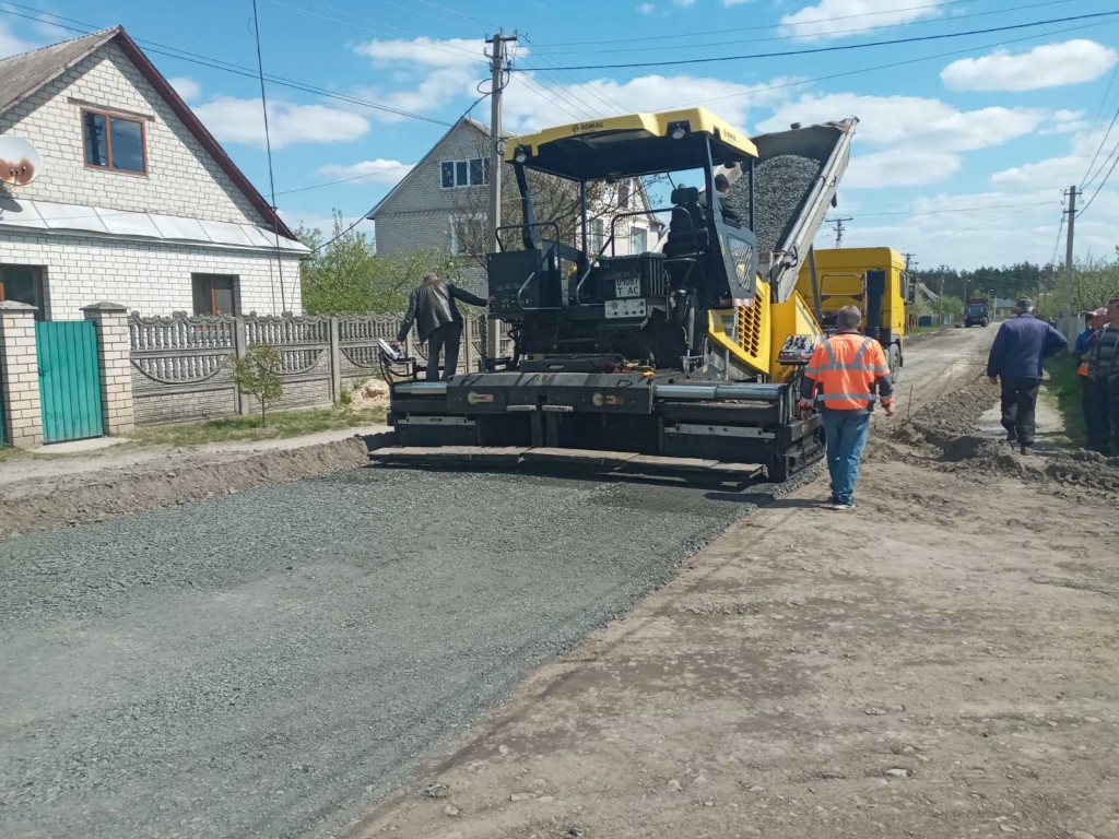 У Маневицькій громаді триває ремонт комунальних доріг