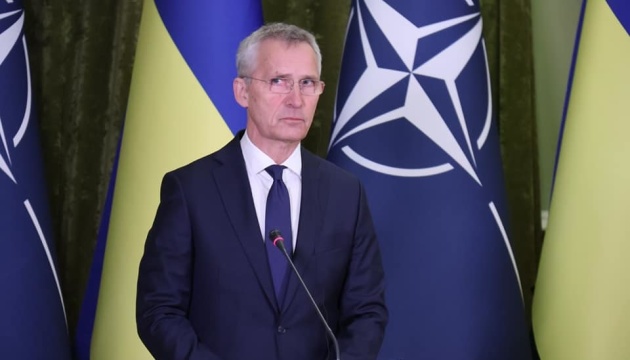 Столтенберг заявив, що НАТО має надати Україні гарантії безпеки, щоб історія з війною не повторилася