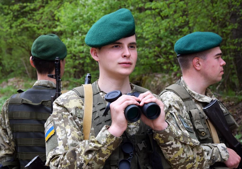 Волинський прикордонний загін проводить набір громадян на військову службу
