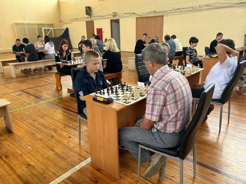 У Володимирі організували турнір зі швидких шахів