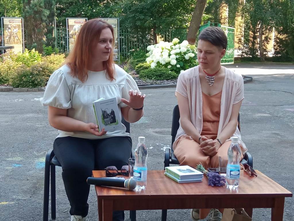 У Луцьку презентувала нову збірку поетка та перекладачка Катерина Міхаліцина