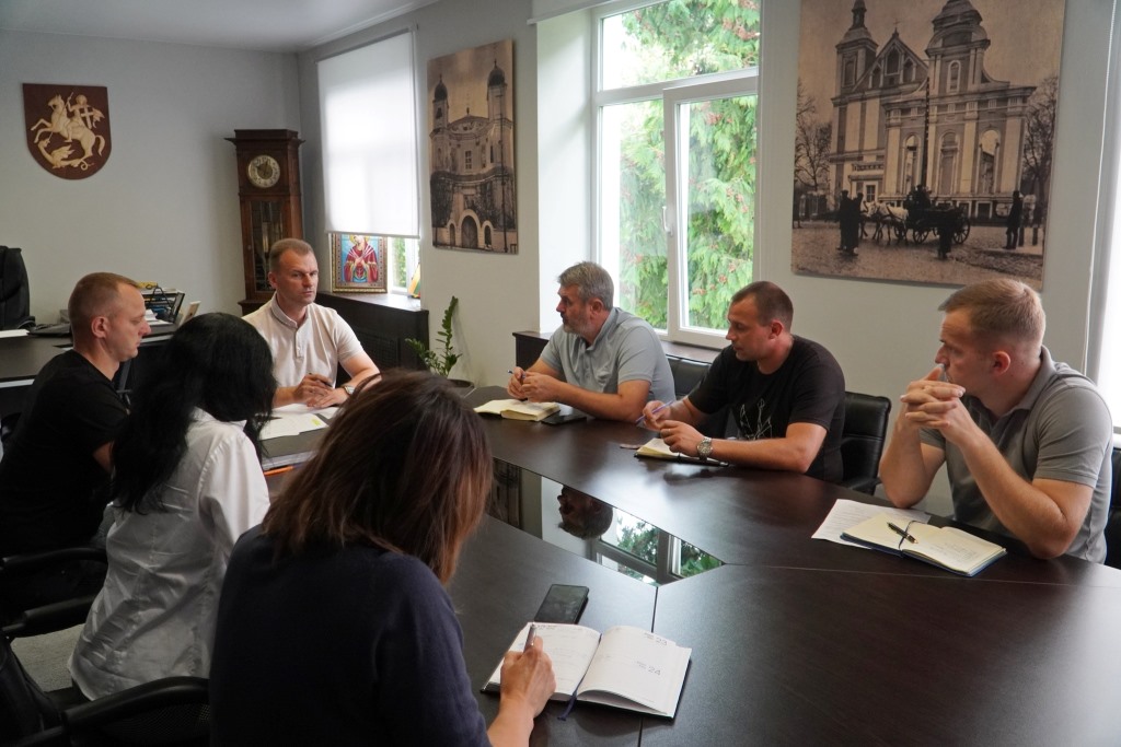 У Володимирі обговорювали благоустрій Федорівського кладовища