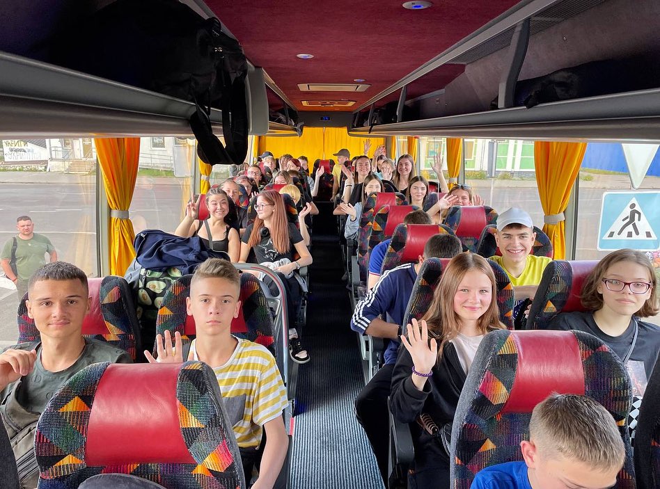 Діти з Нововолинської громади вирушили на відпочинок у Німеччину