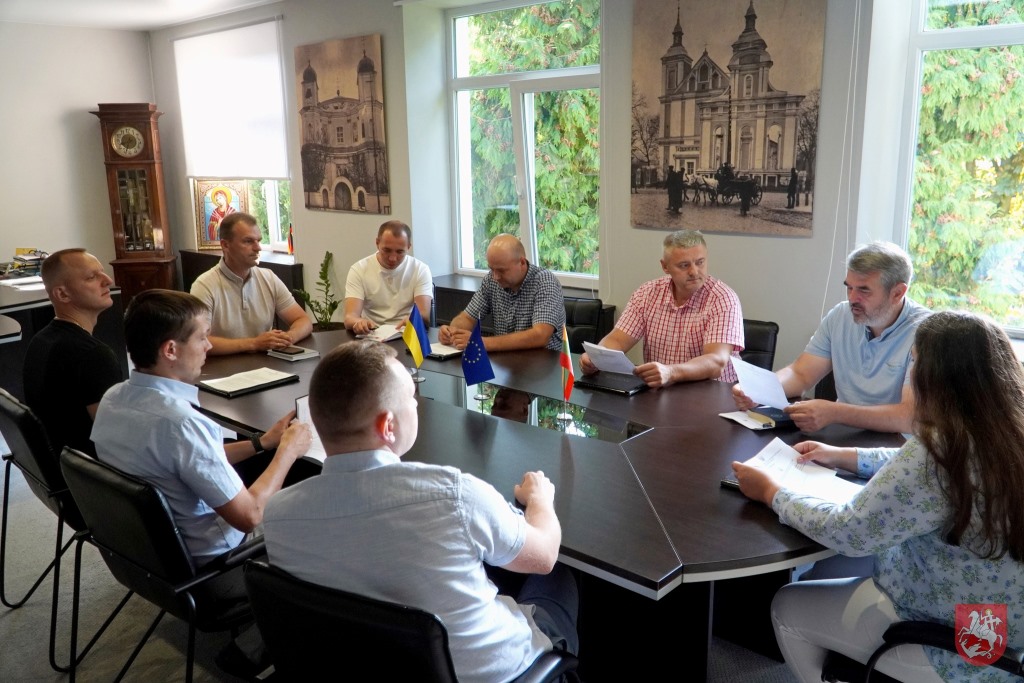 У Володимирі ухвалили рішення про видалення дерев