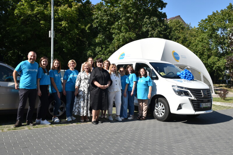 Луцька громада отримала електроавтомобіль від дитячого фонду ООН ЮНІСЕФ
