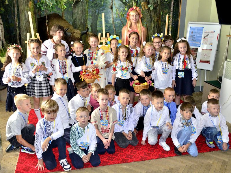 Волинський краєзнавчий музей запрошує дітей на осінню екскурсію-казку
