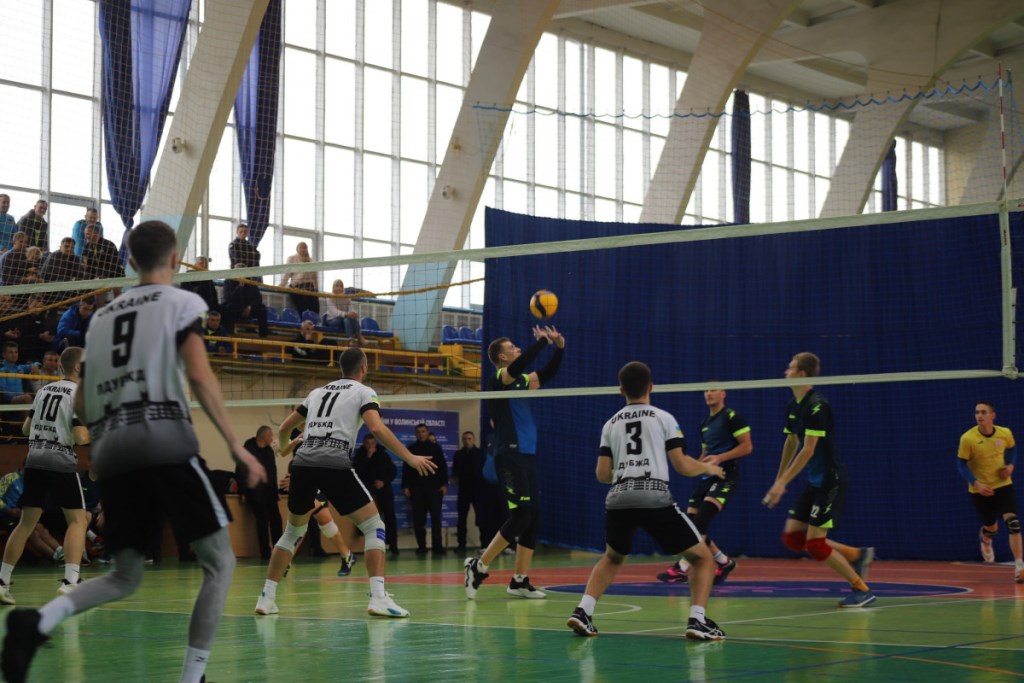 У Луцьку відбувся Всеукраїнський чемпіонат рятувальників з волейболу
