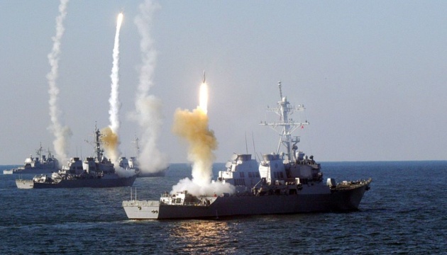 росія вивела в Чорне море два ракетоносії