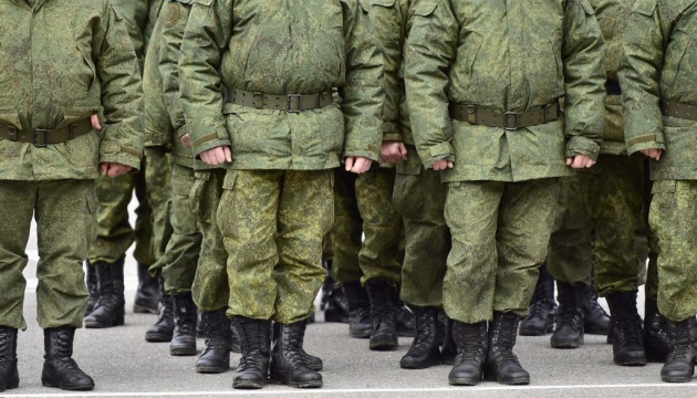 росіяни стягують на Мар’їнський напрямок нові підрозділи й техніку