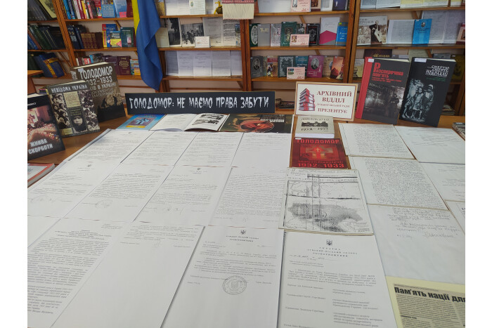 У Луцьку відкрили виставку архівних документів до Дня пам’яті жертв Голодоморів в Україні