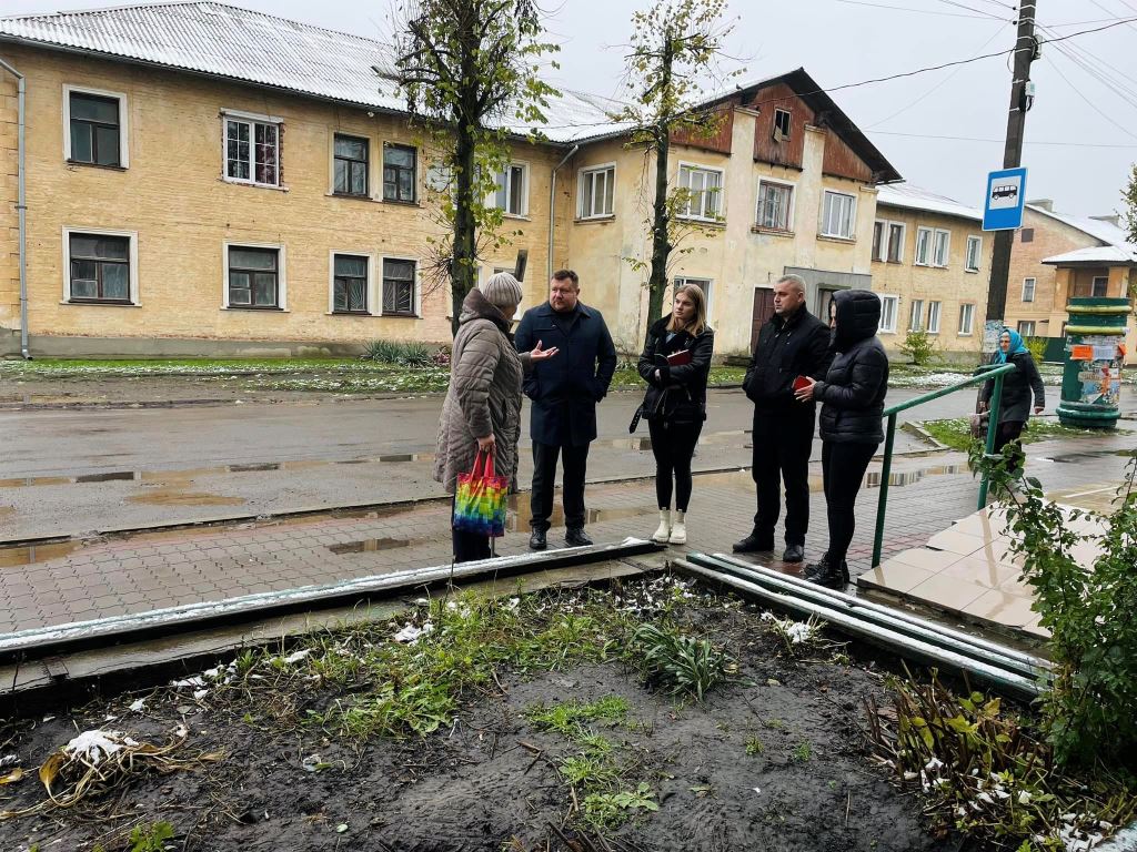 У Нововолинській громаді просять облаштувати нові зупинки громадського транспорту