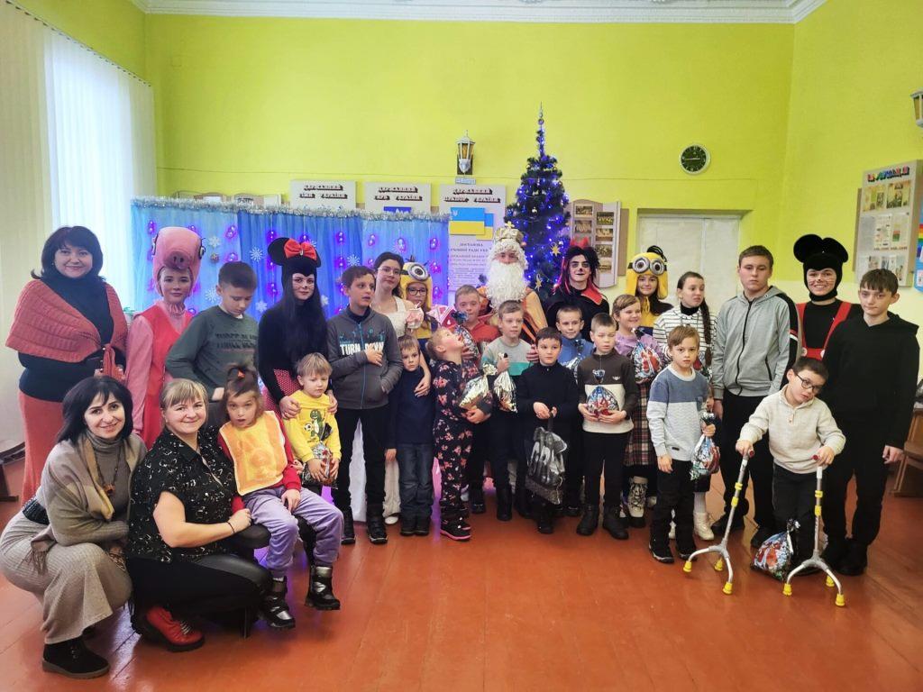 У Ковелі Святий Миколай зустрівся з вихованцями реабілітаційного центру для дітей з інвалідністю