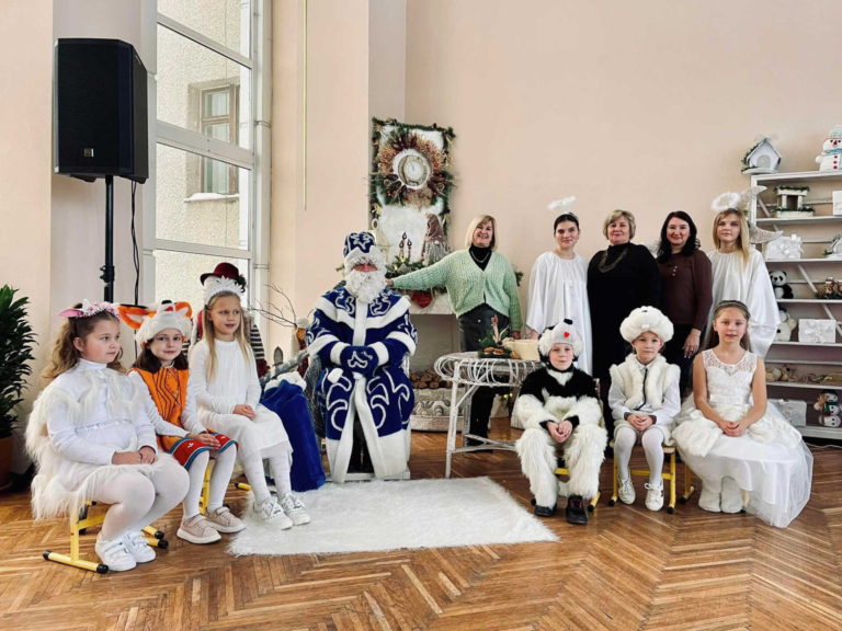 Замість традиційного новорічного ранку у Нововолинську організували квест у світлиці Святого Миколая