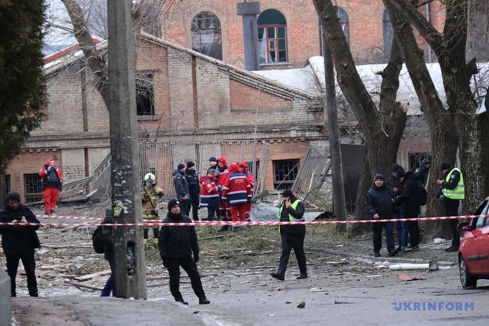 У Києві відомо вже про понад 20 постраждалих через ракетну атаку росіян