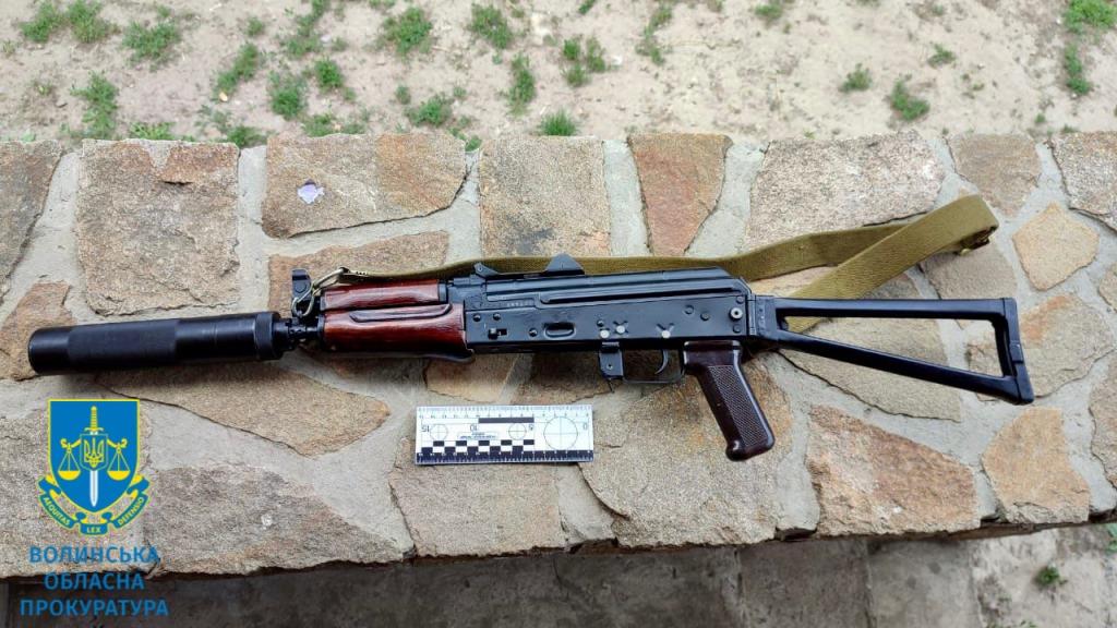 На Волині судитимуть трьох членів злочинної групи, яка торгувала зброєю