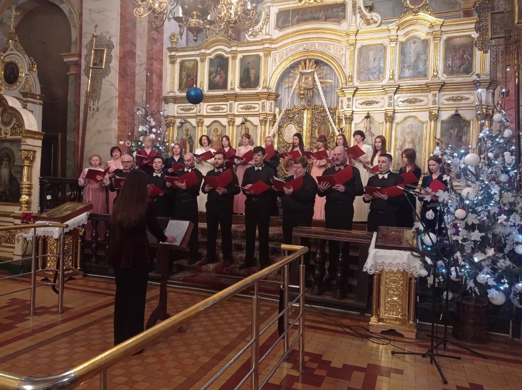 У Луцьку церковний хор зібрав понад 30 тисяч гривень для ЗСУ