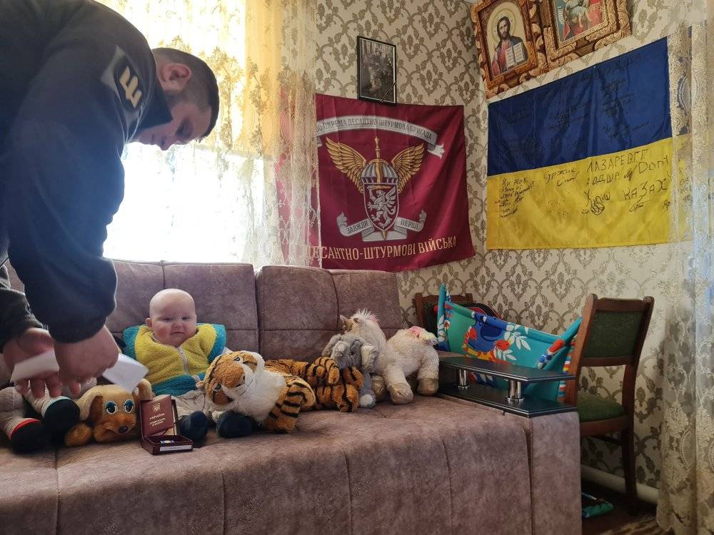 На Волині синові загиблого Героя вручили його посмертну нагороду