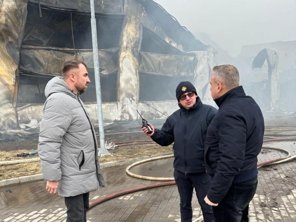 Заступник Погуляйка відвідав місце пожежі підприємства на Володимирщині