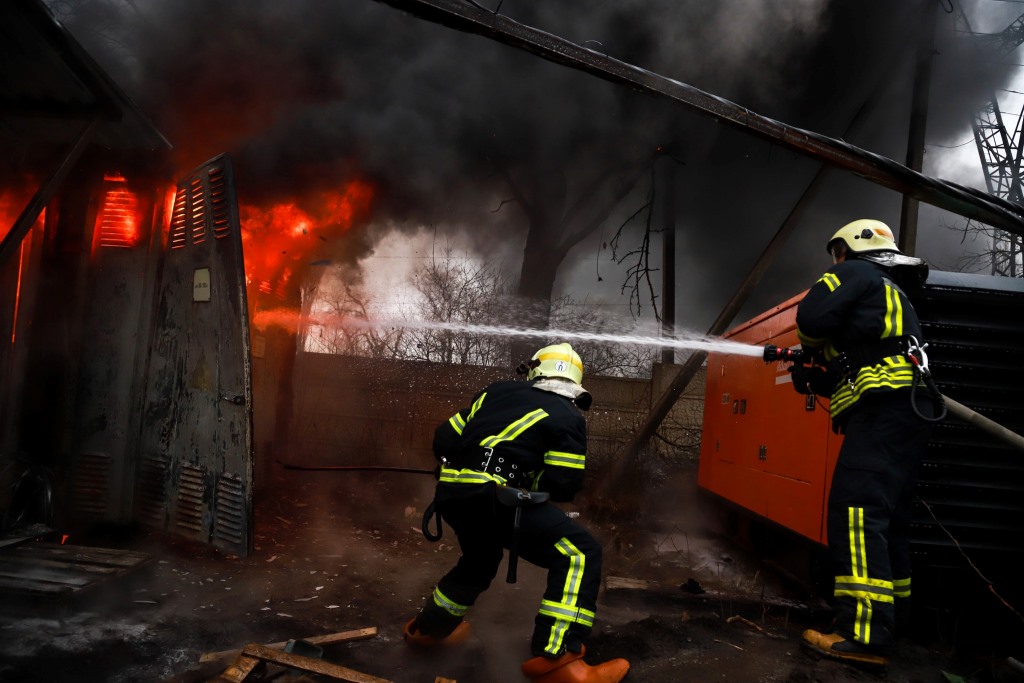 У Луцьку рятувальники ліквідували пожежу трансформатора