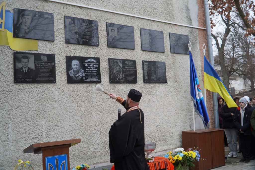 У Володимирі відкрили п’ять меморіальних дощок на честь загиблих Захисників