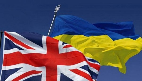 Британія інвестує 280 мільйонів євро у закупівлю та виробництво артснарядів для України