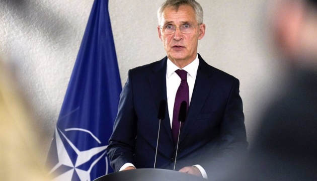 Столтенберг заявив, що НАТО не планує відправляти війська в Україну