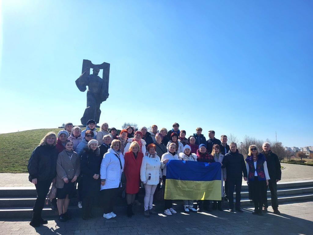 210 років від дня народження Шевченка: у Ковелі поклали квіти до пам’ятника Великого Кобзаря